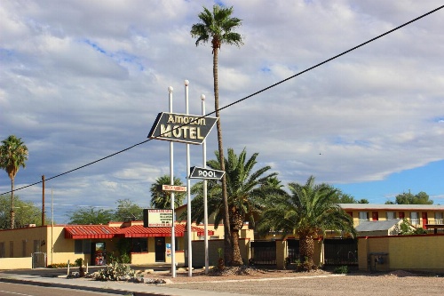Amazon Motel image 1